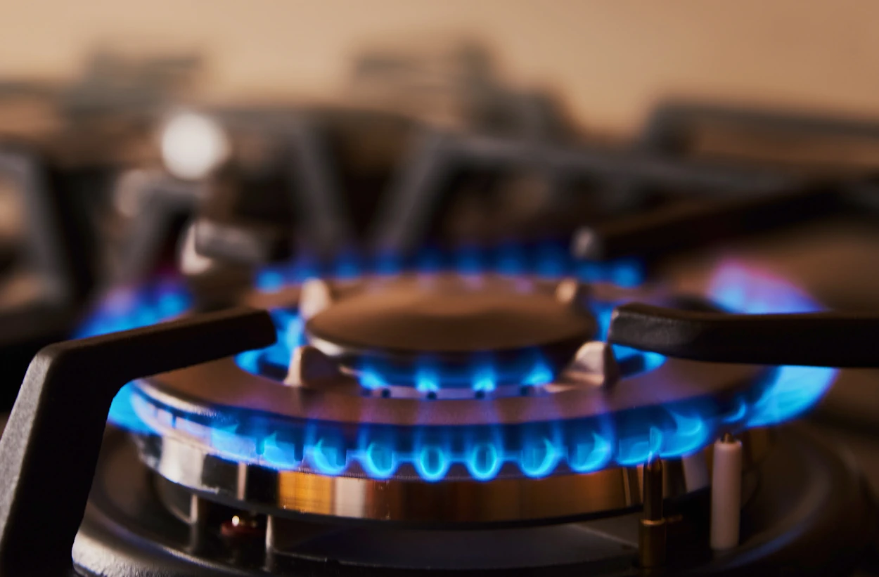 Bahía Blanca y la Sexta tendrán que pagar más caro el gas por culpa de Milei
