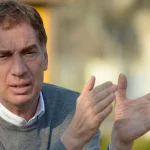 Se baja Espert sube un honesto o corrupto santilli