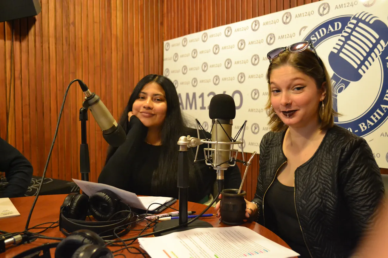 Dulce Macumba, la columna del director de Violencia es Mentir en Radio TFK: "Los libertarios trabajan con la culpa" 3 10 Industrias Estratégicas Radio UNS FILBB 2025