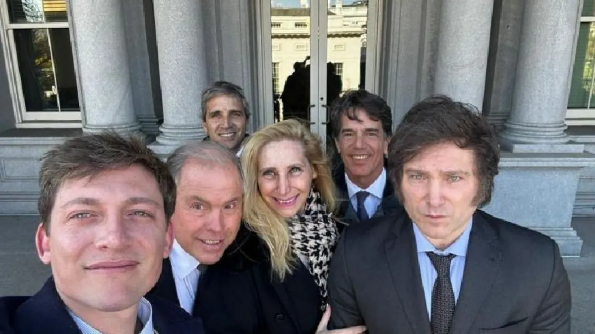 Santiago Caputo coparía el ministerio después de las elecciones