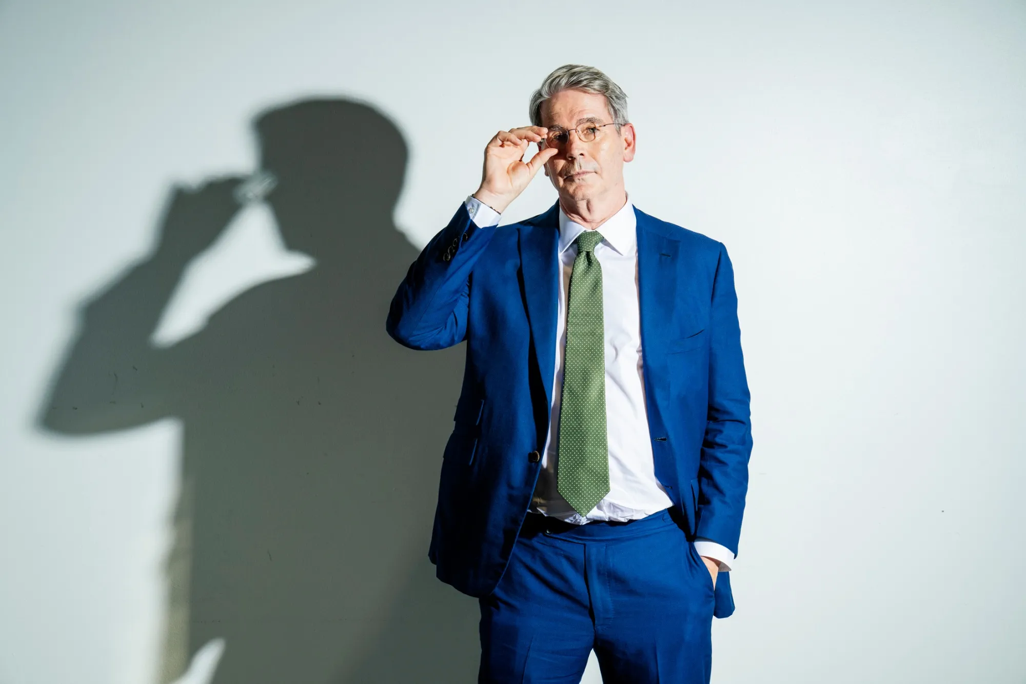 la economía de milei y caputo aguanta con respirador made in usa